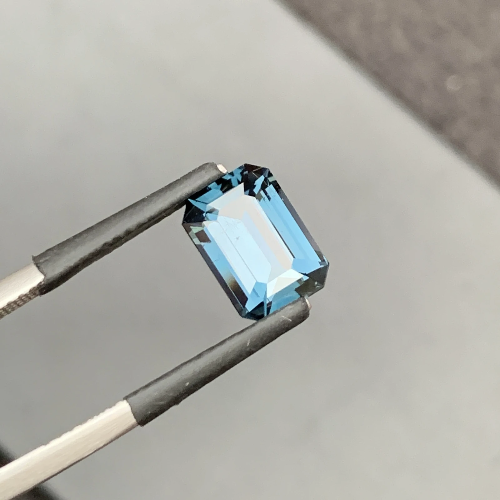 Natural Cobalt Spinel, Blue Color 3.06 Carat GFCO Certified Loose Gemstone For Jewelry — view 1
